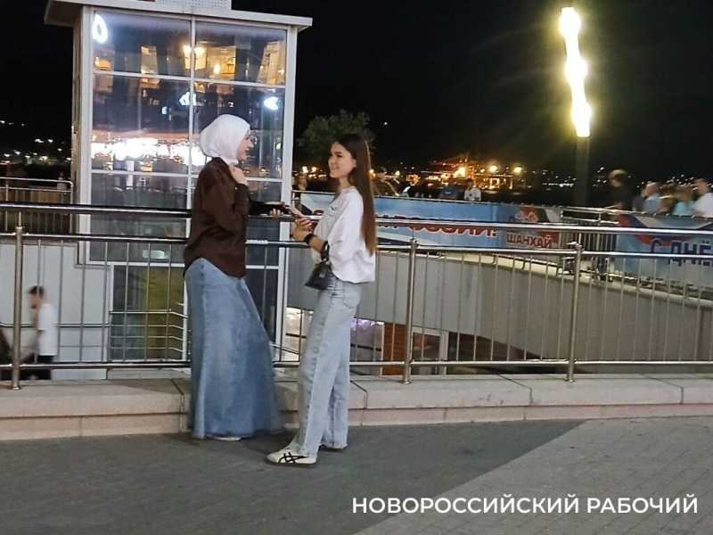 Молодые жители Новороссийска выбирают место встречи у &laquo;Бочки&raquo;