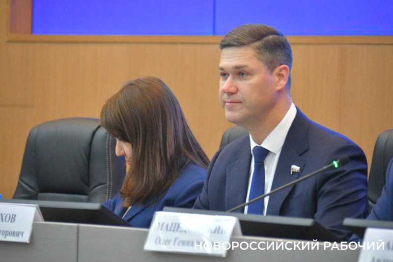 На что в Новороссийске потрачено 16 миллионов рублей сверх сметы
