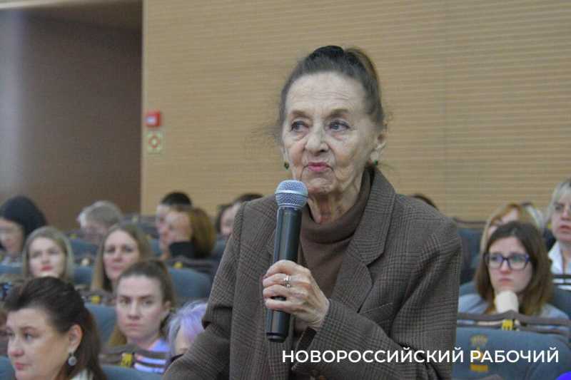 На что в Новороссийске потрачено 16 миллионов рублей сверх сметы