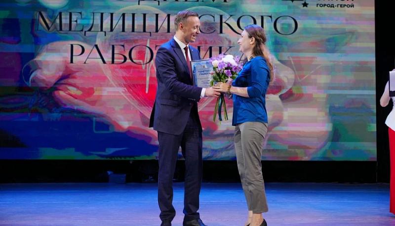 Накануне Дня медицинского работника в Новороссийске чествовали лучших представителей сферы здравоохранения