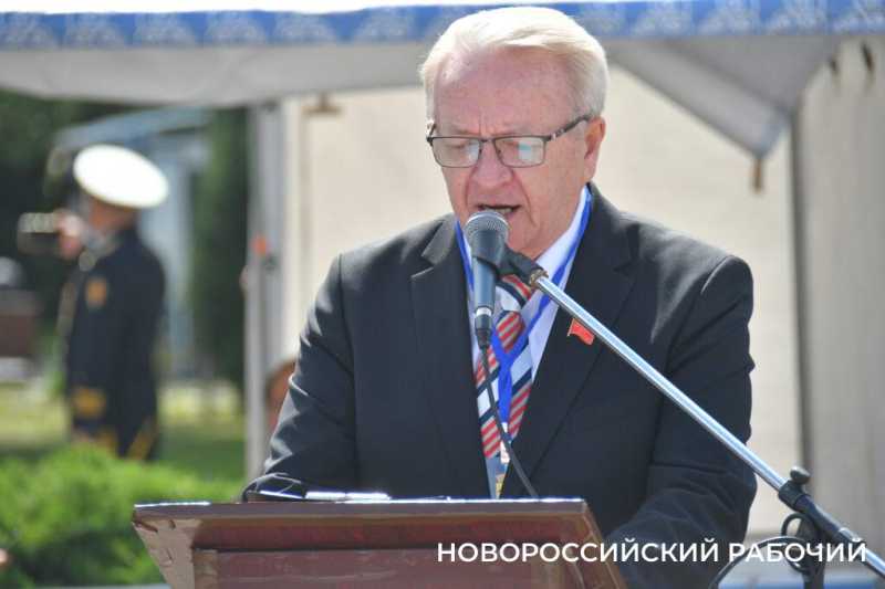 Новороссийск простился с Евгением Кушпелем