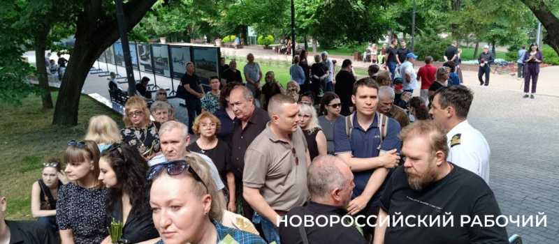 Новороссийск простился с Евгением Кушпелем