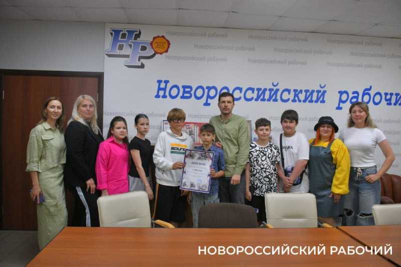 «Новороссийский рабочий» поздравил победителей конкурса «О Победе — с душой» и вручил призы!