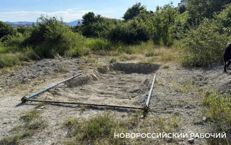 Почему на Южных прудах Новороссийска кто-то строит по ночам