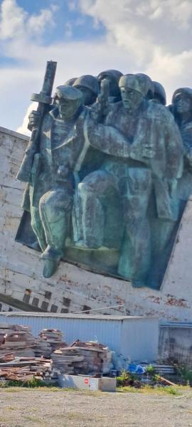 Туристы возмутились заброшенной Малой Землей в Новороссийске
