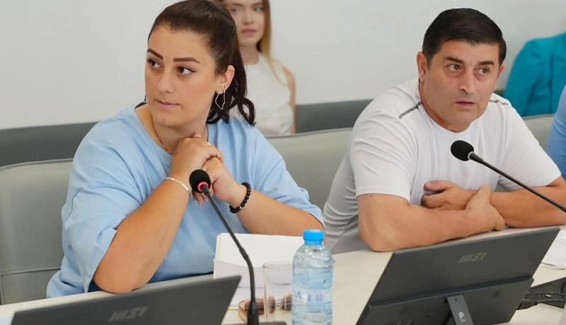 В администрации Новороссийска обсудили вопросы завершения строительства ЖК «Симфония»