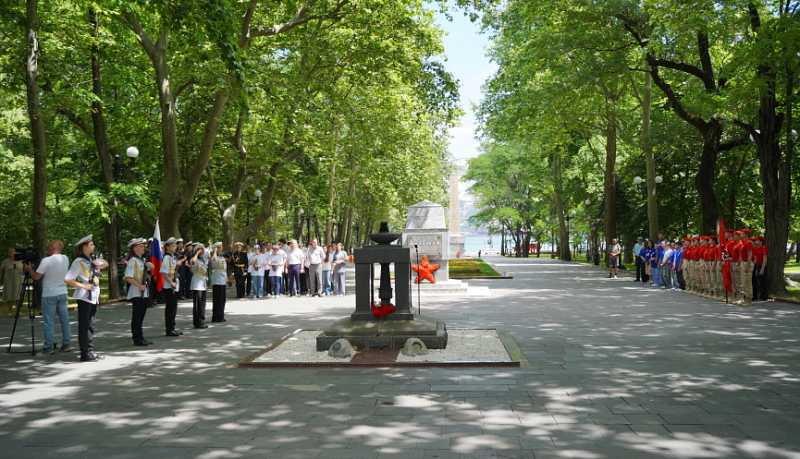 В городе-герое Новороссийске состоялась церемония передачи частицы Вечного огня в рамках Всероссийской акции &laquo;Путь Победы&raquo;