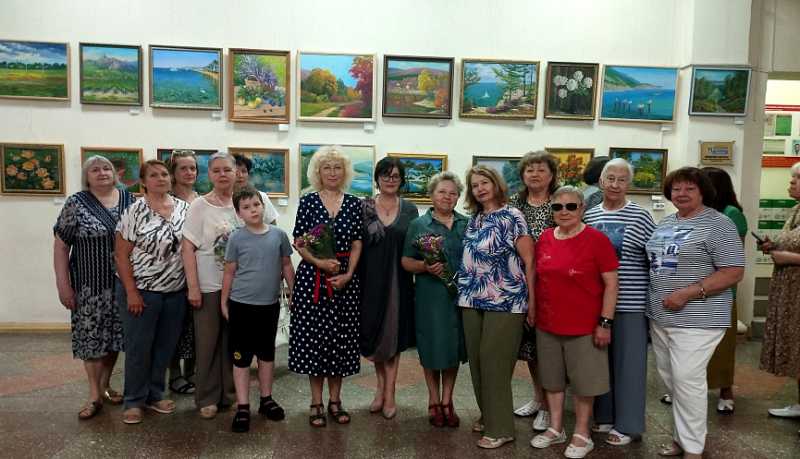 В Городском дворце культуры Новороссийска открылась выставка, посвященная уникальности и красоте природы России – «Краски лета»