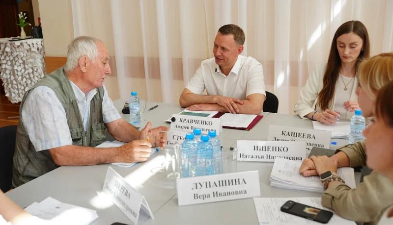 В ходе расширенного приема граждан рассмотрены обращения 59 новороссийцев