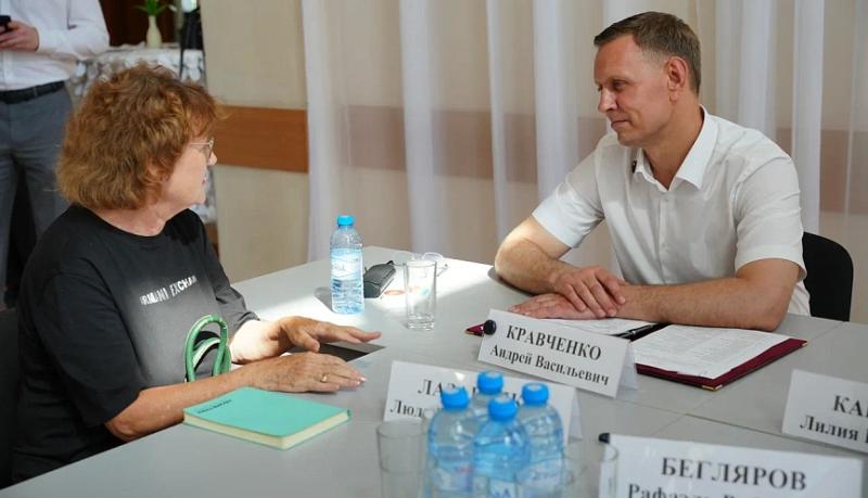 В ходе расширенного приема граждан рассмотрены обращения 59 новороссийцев