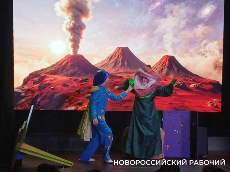 В Новороссийске «особые» актеры поставили «Маленького принца»