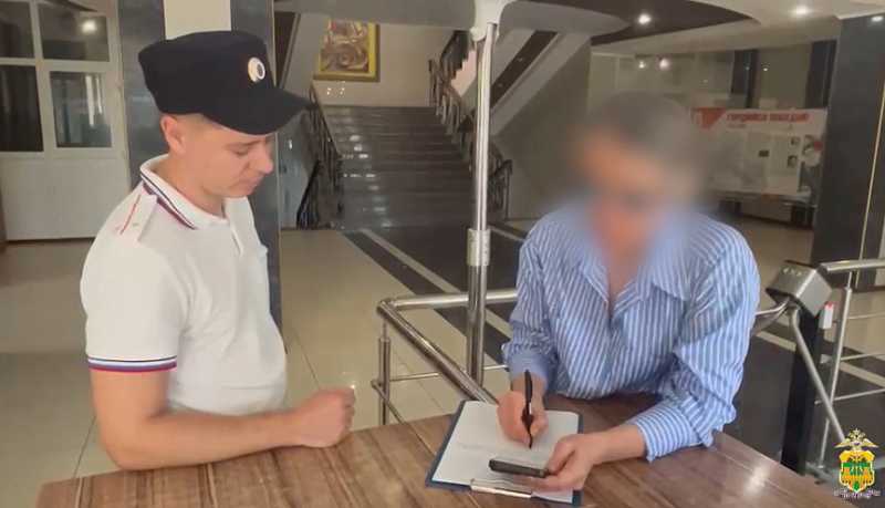 В Новороссийске полицейские предотвратили мошенничество в отношении 18-летнего юноши