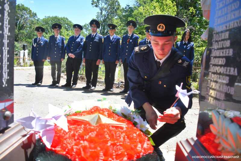 В Новороссийске прошла акция &laquo;Журавли над Цемесской бухтой&raquo;
