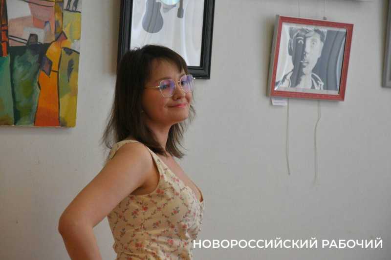 В Новороссийске прошла выставка молодых художников