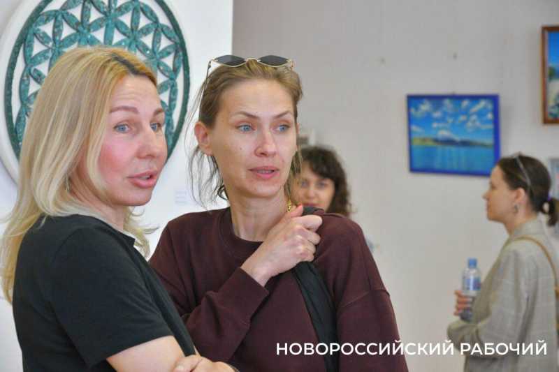 В Новороссийске прошла выставка молодых художников