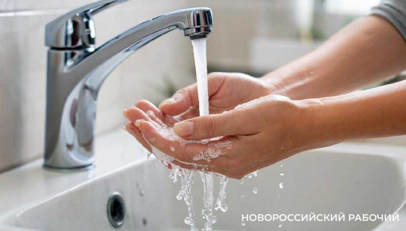 В Новороссийске снова сократили подачу воды из-за затопления Троицкого водовода