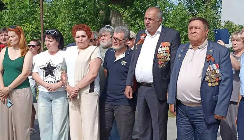 В память о герое СВО Павле Олеговиче Тимофееве в станице Натухаевской открыли стелу «Имя героя – в сердце каждого!»