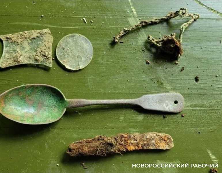 В пригороде Новороссийска обнаружили останки девяти погибших красноармейцев