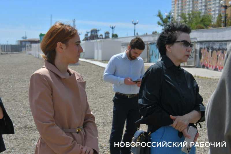 Жители Новороссийска просят освободить их от платы за лежаки, если они живут рядом с пляжем &nbsp;