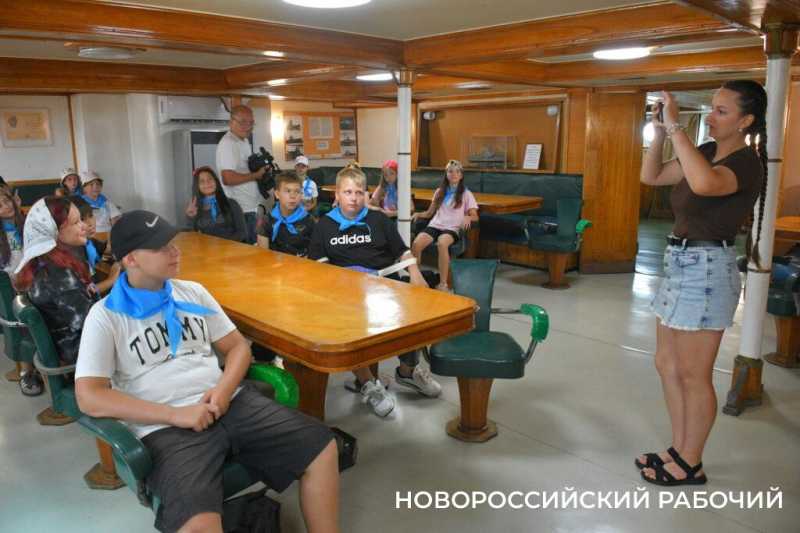 25 лет назад легендарный крейсер «Михаил Кутузов» встал в Новороссийске на вечную стоянку