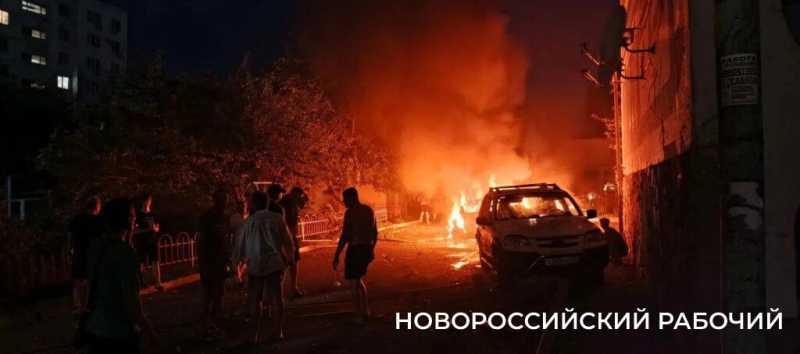 Моряк из Новороссийска после атаки БПЛА тушил пожар до приезда спецслужб, чтобы не рванула газовая труба