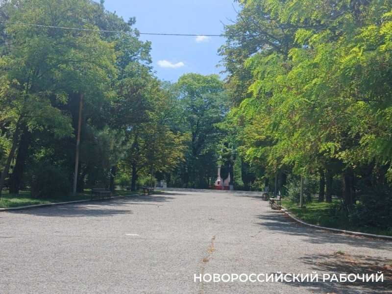 &laquo;Не ориентироваться на вандалов&raquo;: в Новороссийске обсудили будущее Октябрьской площади