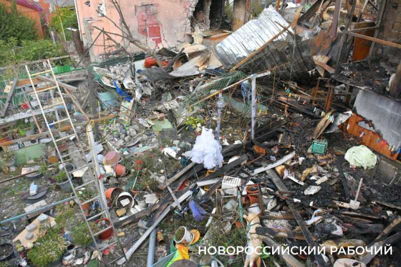 Новороссийцы, чьи дома пострадали, делятся переживаниями о жуткой ночи