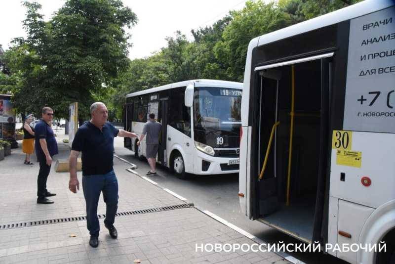 В автобусах Новороссийска стали устанавливать датчики температуры