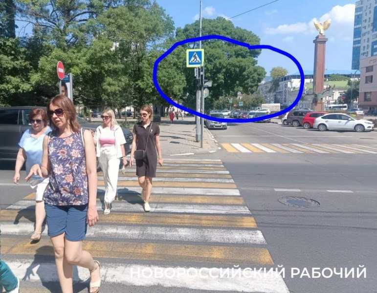 В центре Новороссийска несколько дней не работают светофоры