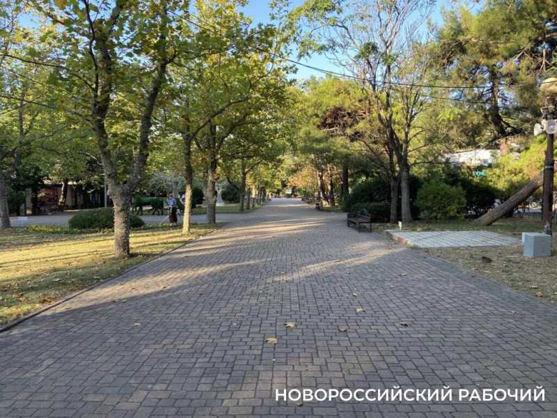 В эти дни ленинский парк дарит новороссийцам самое главное