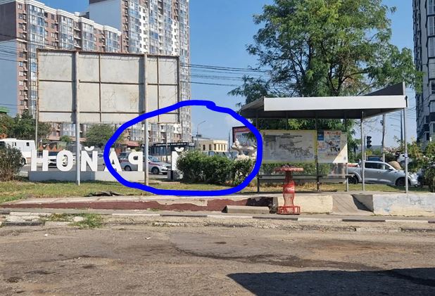 В Новороссийске хозяин снес киоск только после того, как отрубили свет &nbsp;