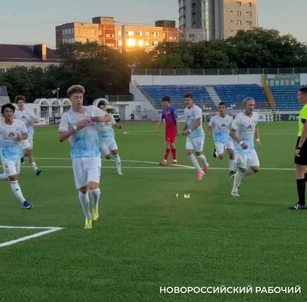 В Новороссийске матч без зрителей закончился победой &laquo;Черноморца&raquo; 5:1
