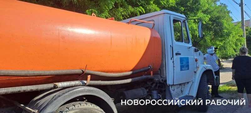 В Новороссийске после ночной атаки пострадал водопровод