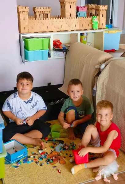 В Новороссийске простились с 8-летним Макаром, погибшим во время атаки ВСУ