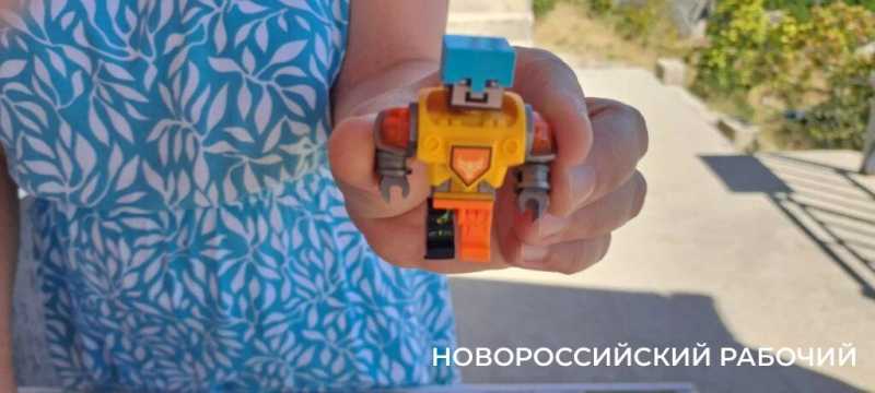 В Новороссийске простились с мальчиком, погибшим во время ночной атаки