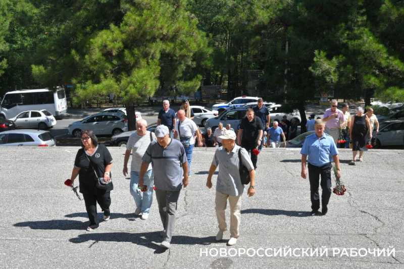 В Новороссийске ушел в последний дозор настоящий советский офицер Александр Корсуворов
