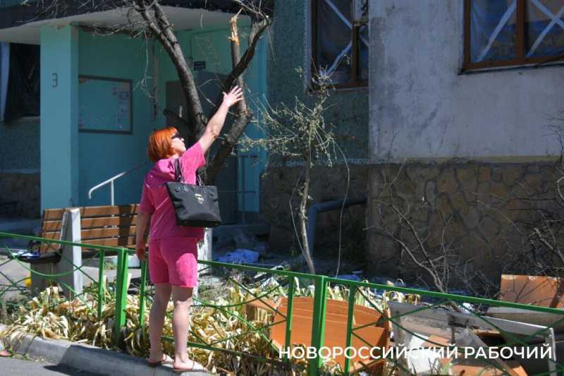&laquo;Вышла попить и тут &ndash; взрыв&raquo;. В Новороссийске в одну 9-этажку попали два БПЛА