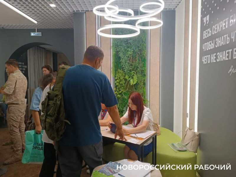 «Безработицы в Новороссийске нет!», сказали на ярмарке вакансий