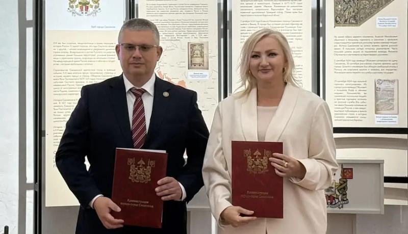 Города-герои Смоленск и Новороссийск укрепляют партнерство: между муниципалитетами подписан протокол о намерениях установления сотрудничества