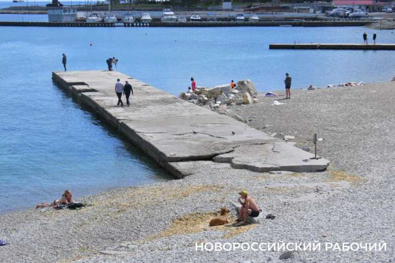 Лето на паузе. В Новороссийске «бархатный сезон» капризничает