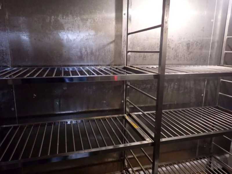 Новороссийские моряки стали заложниками на брошенном танкере в Индийском океане