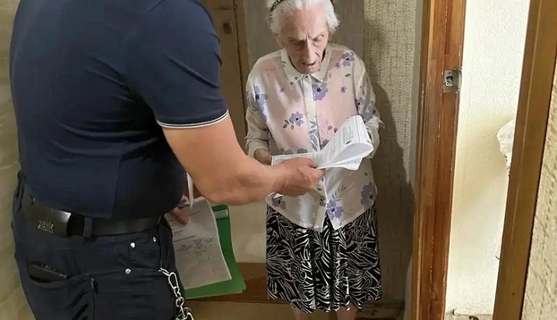 С активной гражданской позицией: 106-летняя жительница Новороссийска приняла участие в выборах депутатов Госдумы