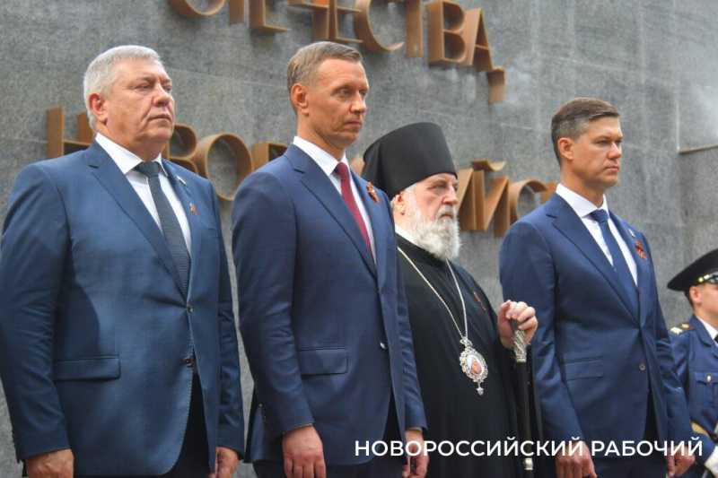 Сегодня Новороссийск отмечает 83-ю годовщину освобождения от фашистов. Фоторепортаж &laquo;НР&raquo;