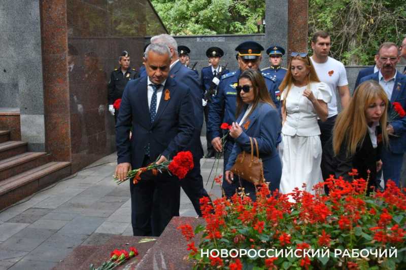 Сегодня Новороссийск отмечает 83-ю годовщину освобождения от фашистов. Фоторепортаж &laquo;НР&raquo;