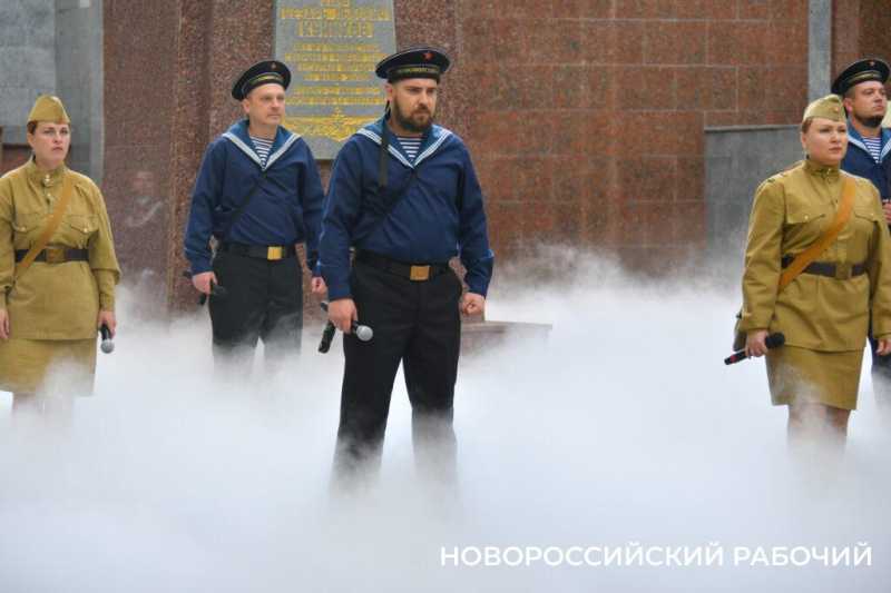 Сегодня Новороссийск отмечает 83-ю годовщину освобождения от фашистов. Фоторепортаж &laquo;НР&raquo;