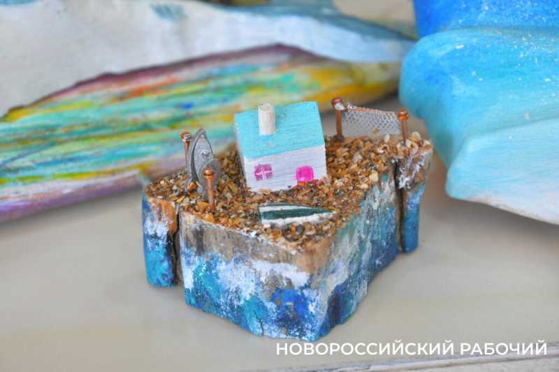 Семья из Новороссийска занялась кораблестроением в&hellip; технике дрифтвуд
