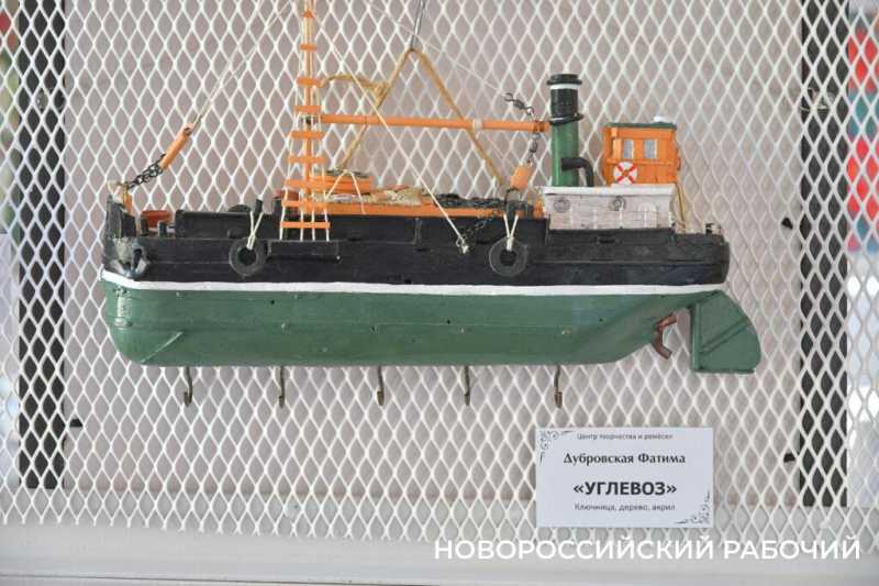Семья из Новороссийска занялась кораблестроением в&hellip; технике дрифтвуд