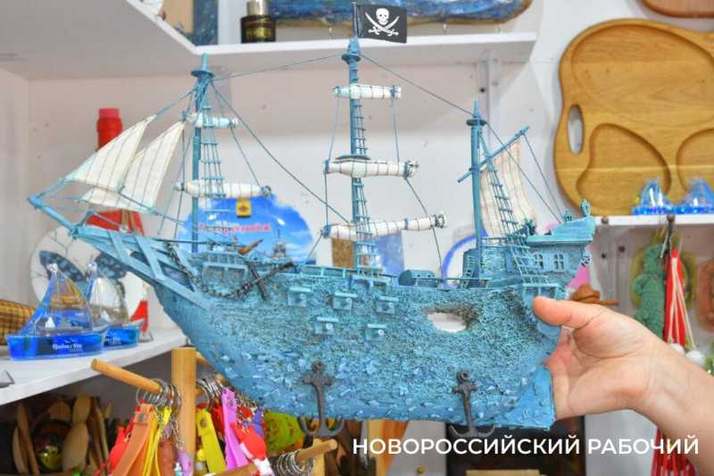Семья из Новороссийска занялась кораблестроением в&hellip; технике дрифтвуд