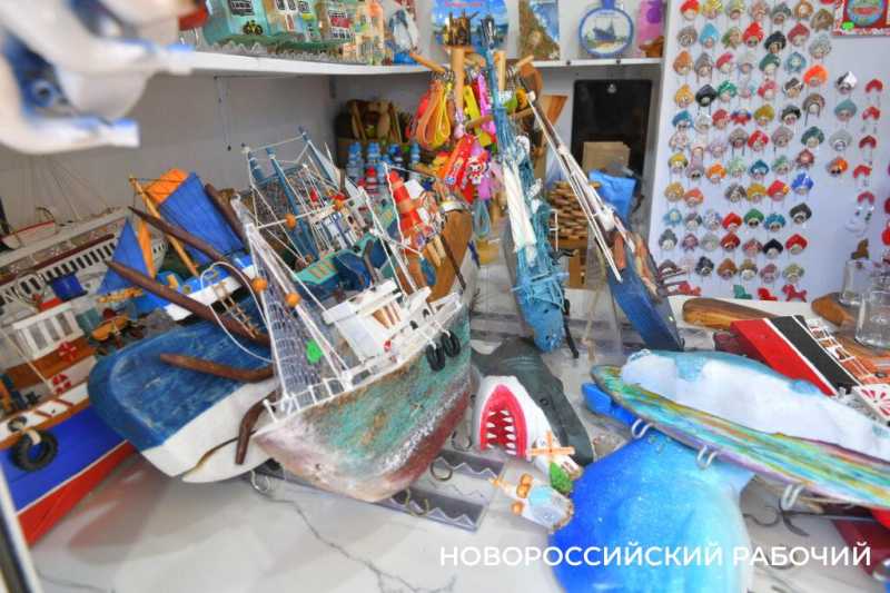Семья из Новороссийска занялась кораблестроением в&hellip; технике дрифтвуд