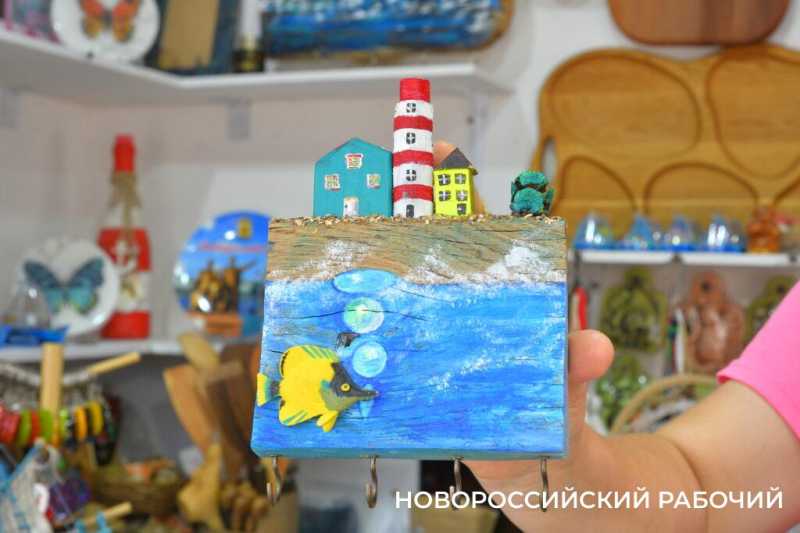Семья из Новороссийска занялась кораблестроением в&hellip; технике дрифтвуд